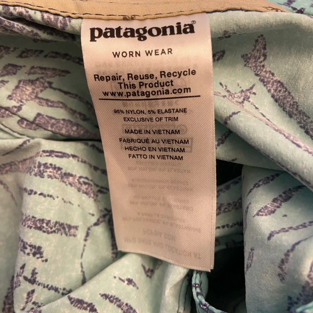 Patagonia Wavefarer Board Short Mens 30 Green Printed Beach Travel Fishing Swim
